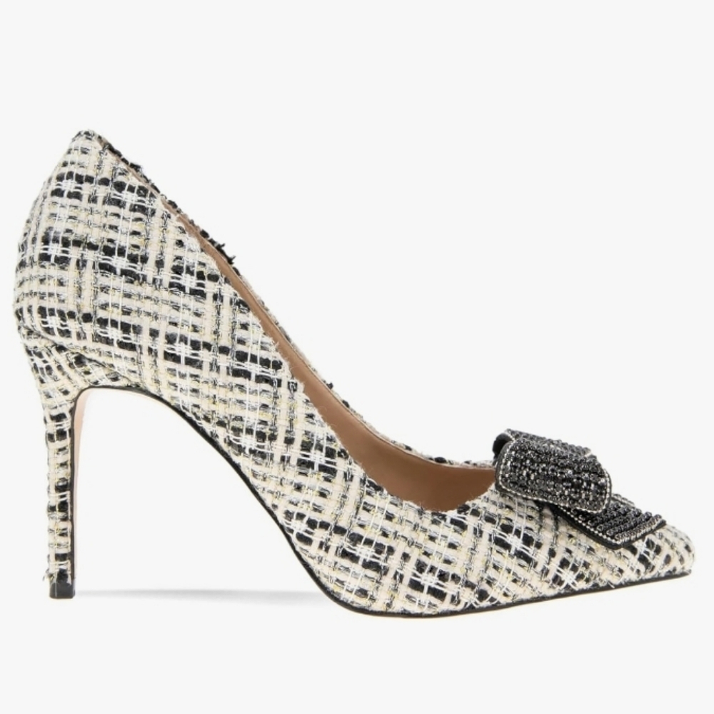 BRAND NEW  BCBGENERATION BISSHA-2 BEADED BOWNOT PUMP